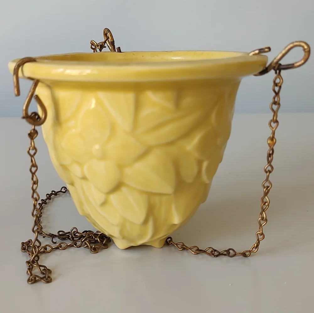 McCoy Pottery Vintage Floral Hanging Planter Vase Basket Yellow RARE - Picture 7 of 9